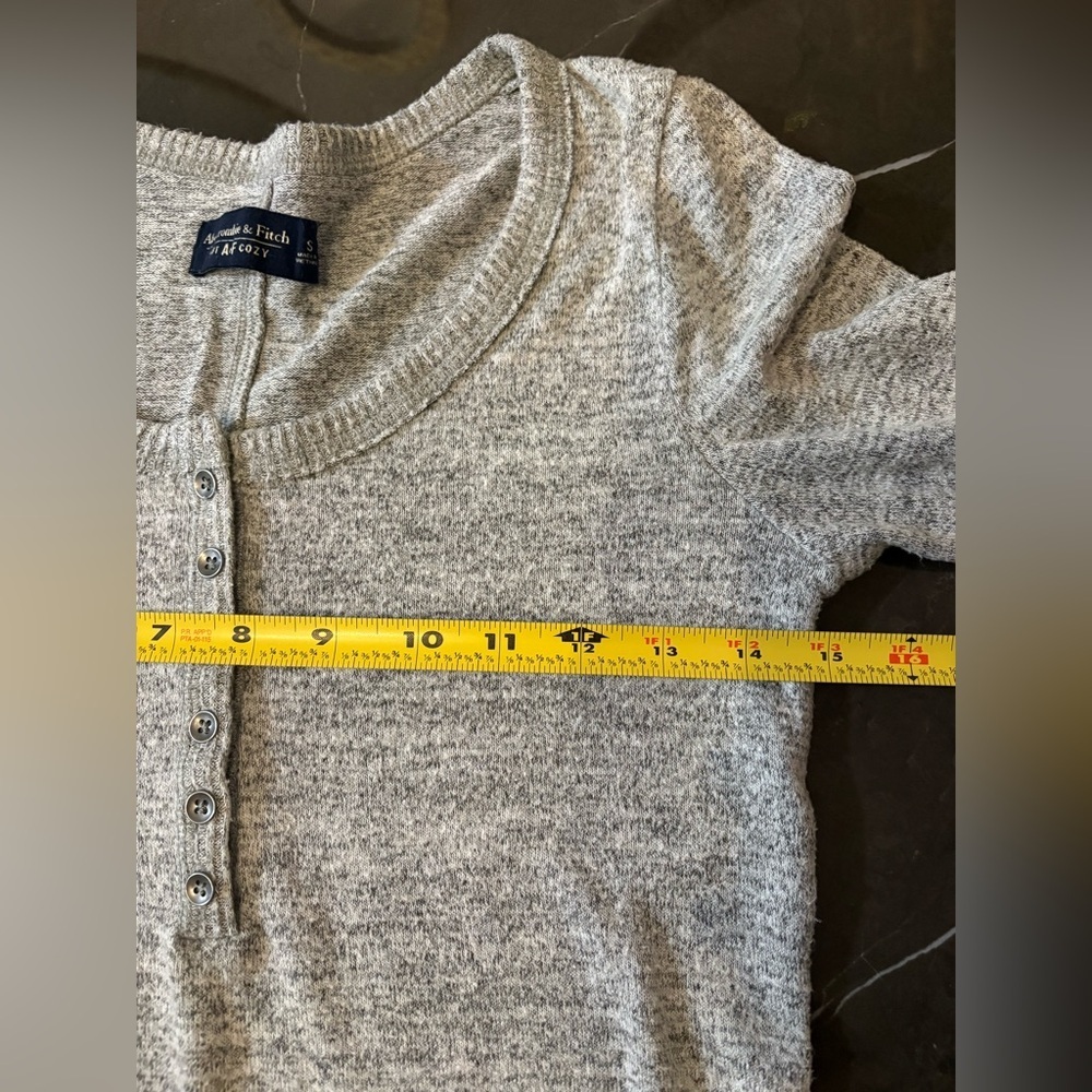 Abercrombie & Fitch Y2K Women’s  Gray Long Sleeve Top Size Small Preppy, 90s - Picture 9 of 12